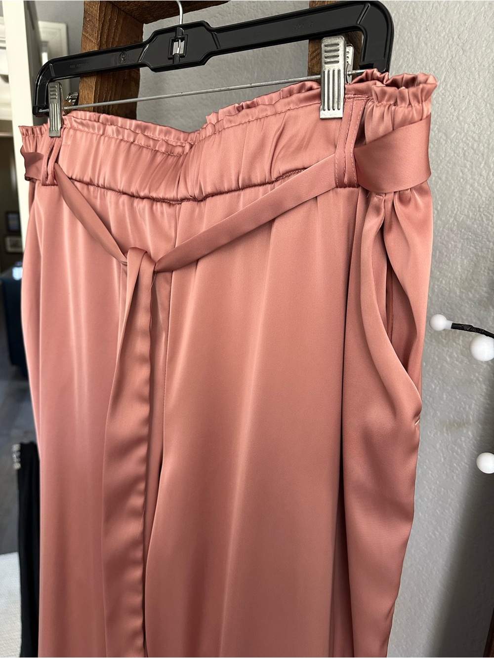Joie Rose Satin Paperbag Wide-Leg Pants with Tie Belt, size XL - Picture 5 of 12